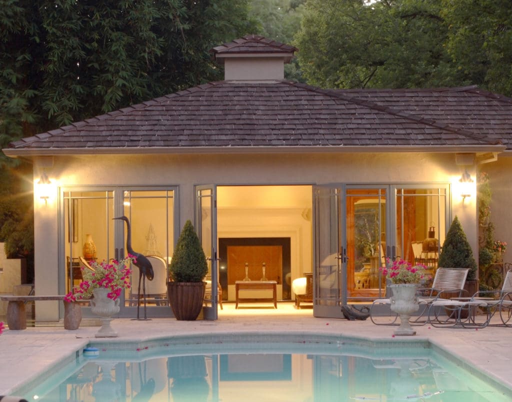 4 Tips For Building a Pool House